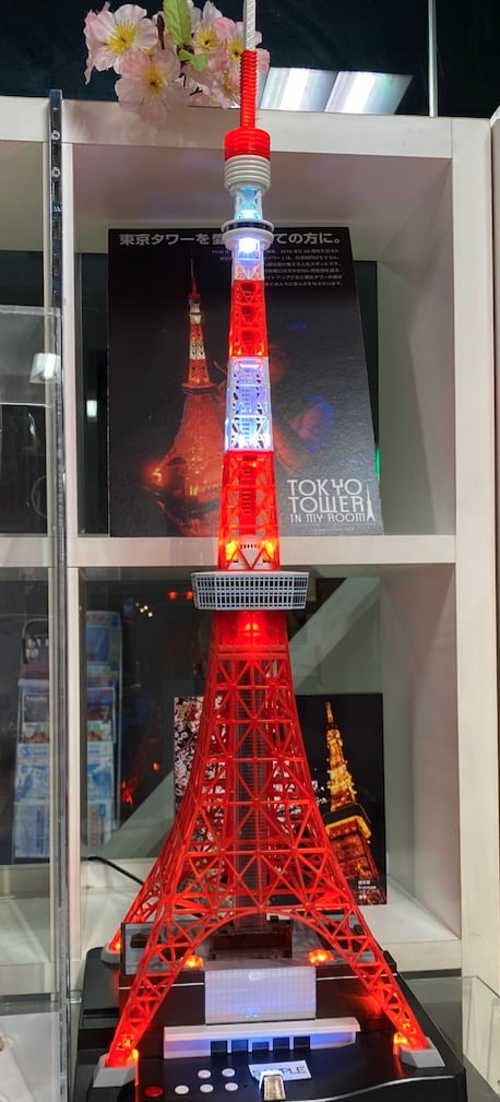 東京タワーの置物 madewithforge.com